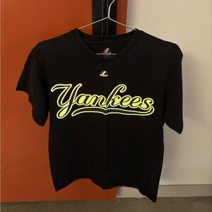Derek Jeter New York Yankees Black & Neon Green Short Sleeve Jersey Tee Size M